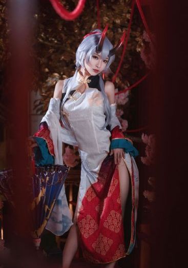欧美女生牛仔裤_电影免费国语