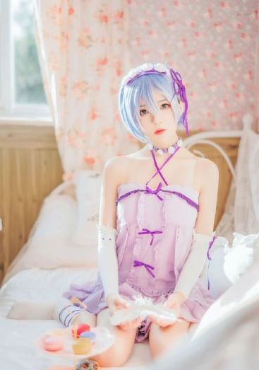 欧美小孩卖萌头像女生_BD版国语迅雷下载
