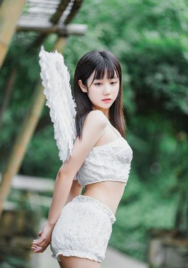 欧美美女纹身壁纸黑白_BD电影在线看