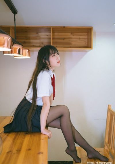 欧美黑人巨大三根一起入_免费观看字幕