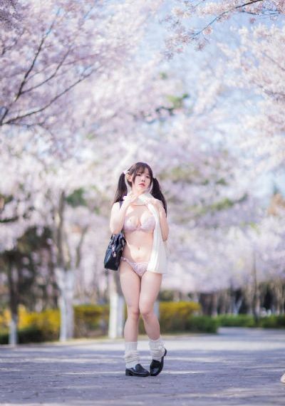 国产极品视频票房破百亿_4K高清视频播放