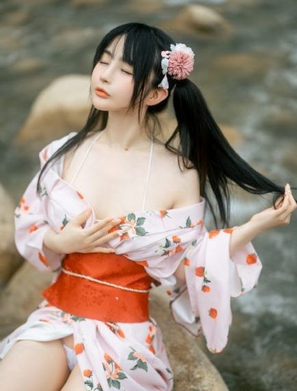 欧美男模行走的荷尔蒙_BD韩语BD在线观看