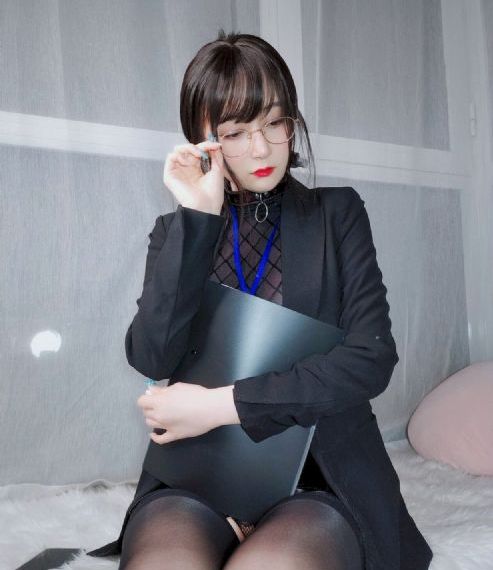 欧美混血黑人美女_蓝光免费观看