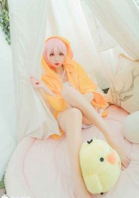 欧美女星冬季街拍图片_HD免费观看最新