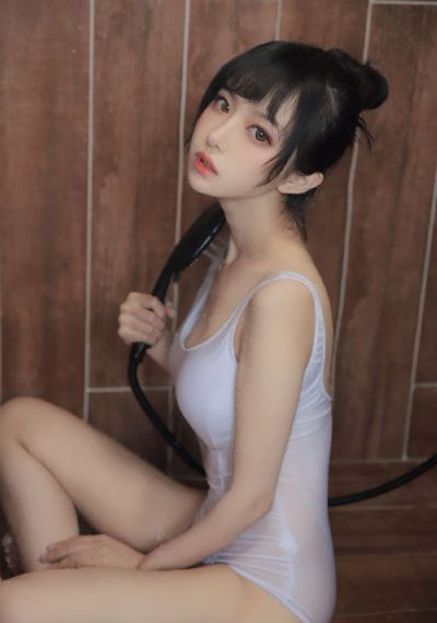 欧美复古椰树十字架男士项链_720迅雷电影在线