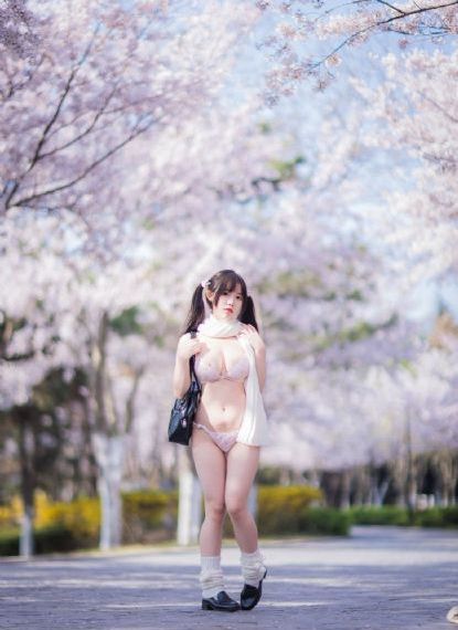 日韩人体50s大大胆写真_HD高清视频观看