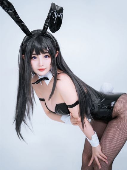 欧美大胸美少女_720高清电影在线