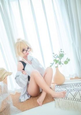 欧美气质美女穿衣搭配_HD全集在线观看